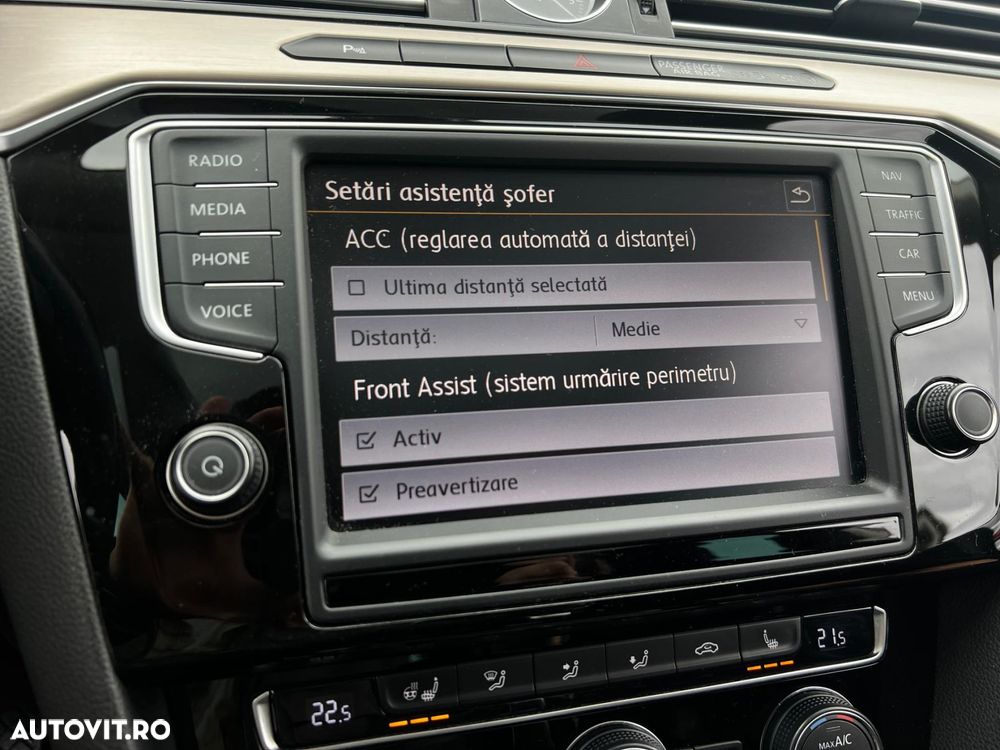 Volkswagen Passat - 19