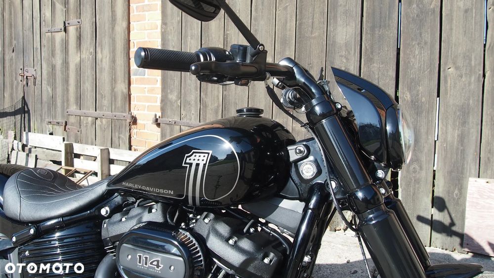 Harley-Davidson Softail Street Bob - 5