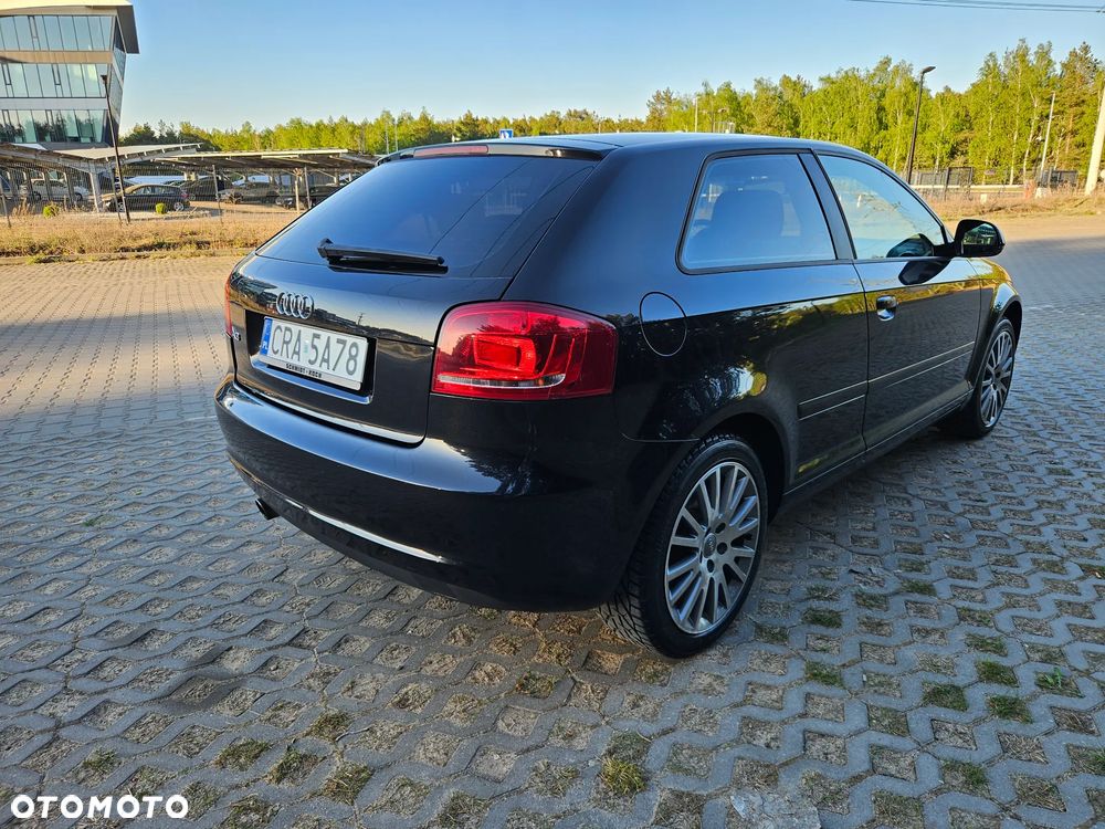 Audi A3 3-drzwiowe 1.6 Attraction - 8
