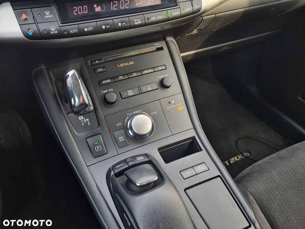 Lexus CT Standard - 16