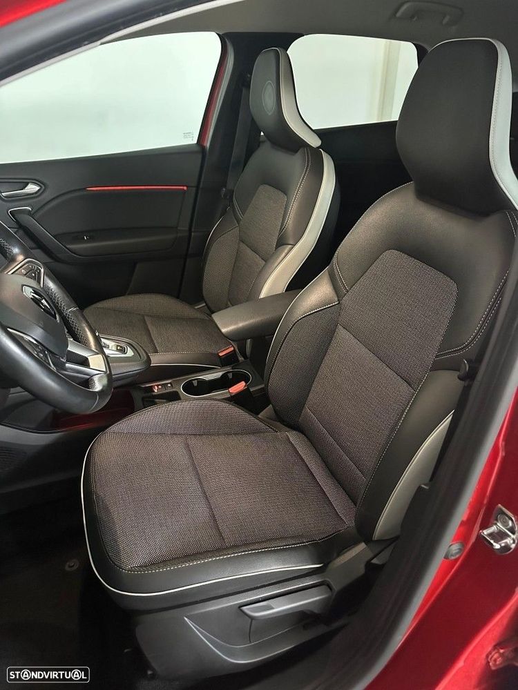 Renault Captur 1.6 E-Tech Plug-In Intens - 11