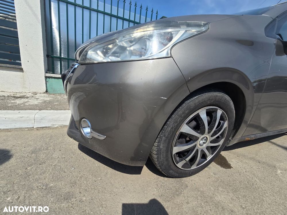 PEUGEOT 208 2012 — imagine 28