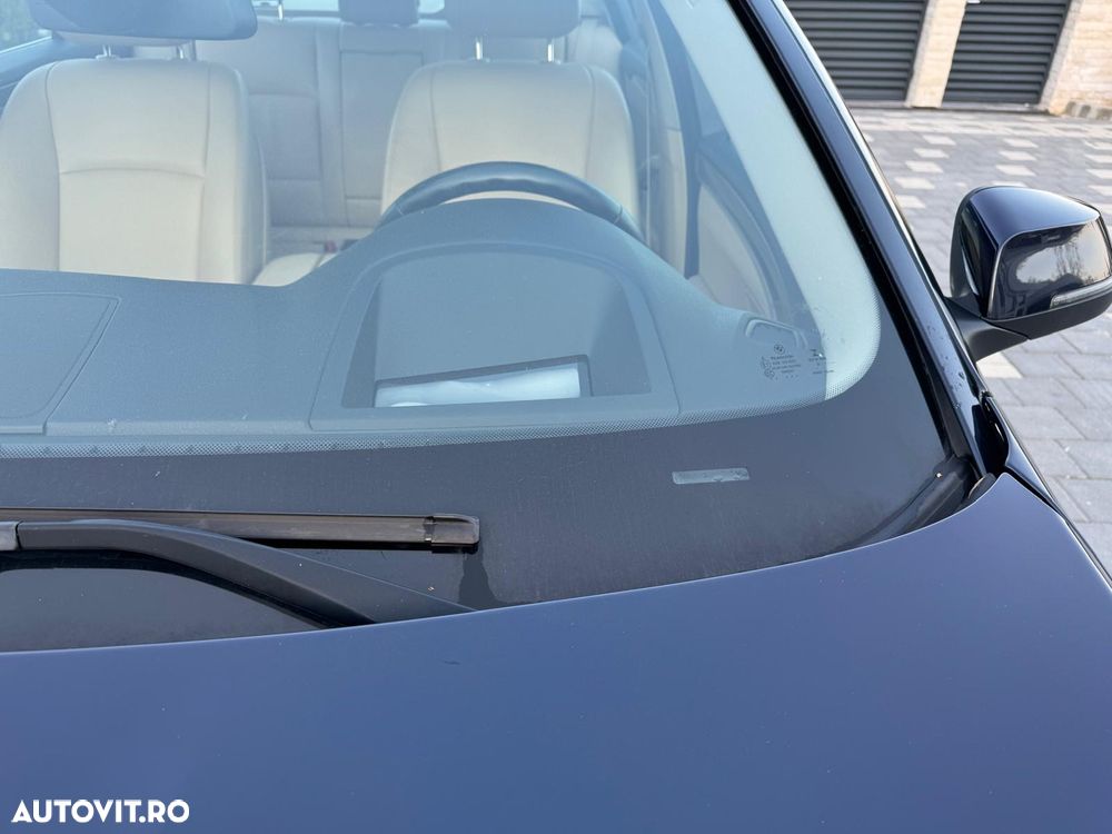 BMW Seria 5 520d Aut. Edition Fleet - 12