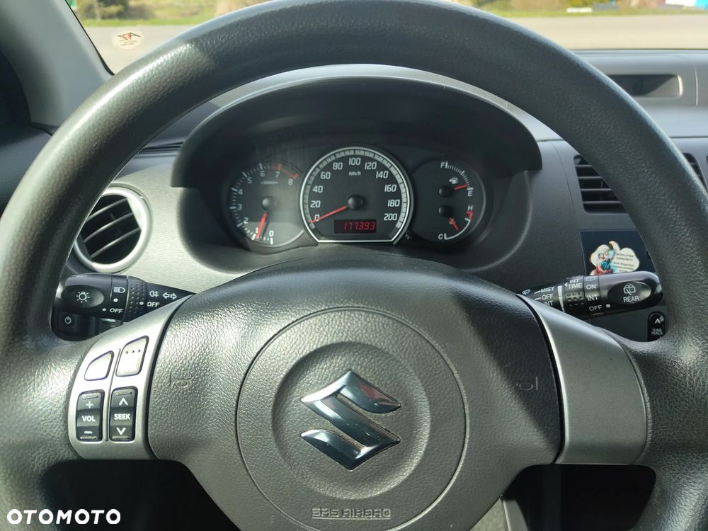 Suzuki Swift 1.3 GS / Premium - 17