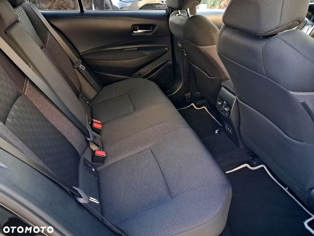 Toyota Corolla 1.8 Hybrid Style - 11