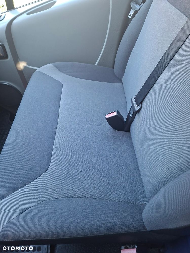 Renault TRAFIC - 9