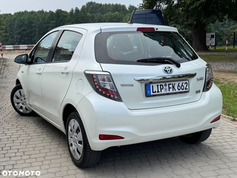 Toyota Yaris - 40