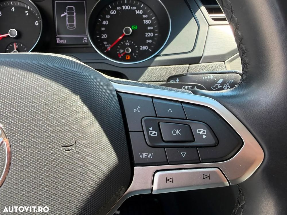 Volkswagen Passat 1.5 TSI ACT DSG Trendline - 18