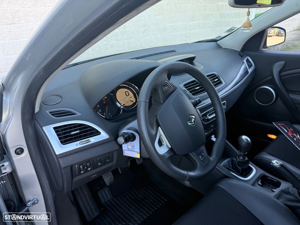 Renault Mégane 1.5 dCi Dynamique Luxe - 17