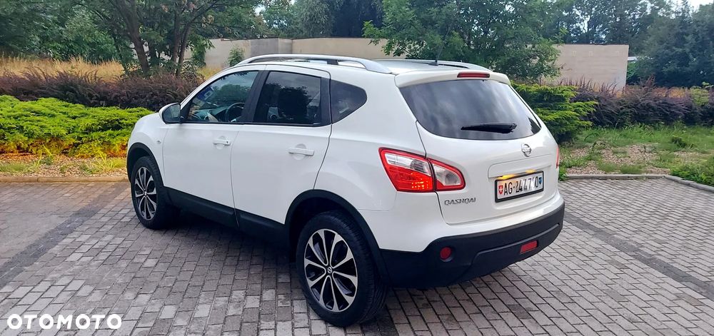 Nissan Qashqai 1.6 360 - 10