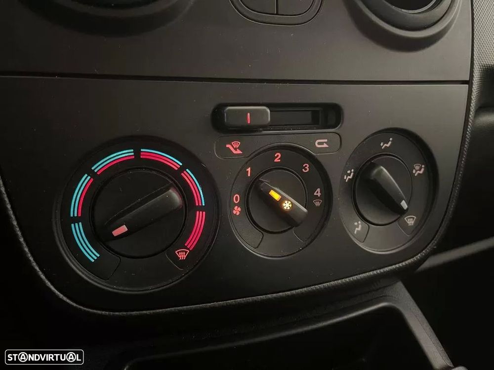 Fiat Fiorino 1.3 D Multijet - 25
