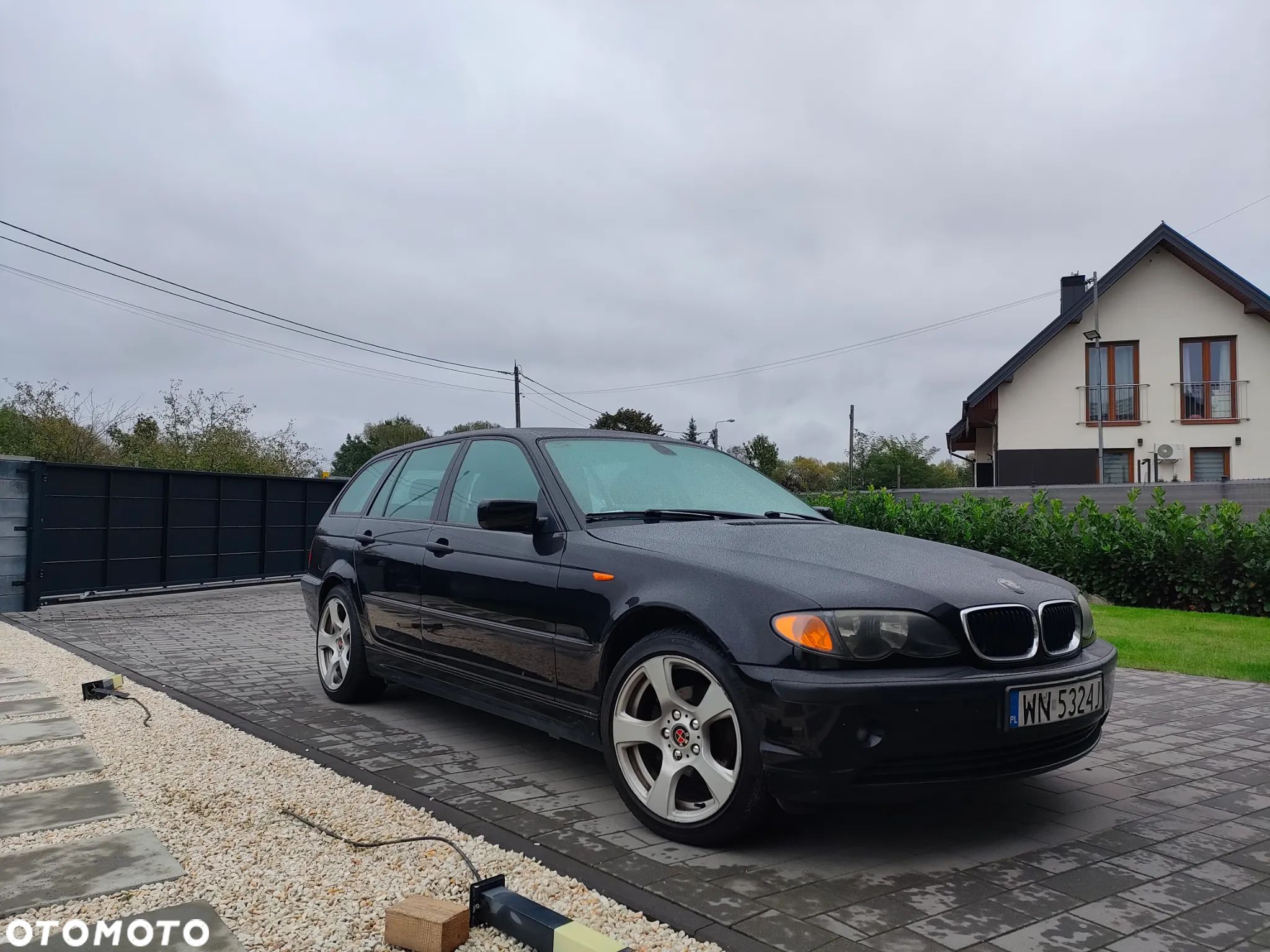 BMW Seria 3 318i Touring Edition Exclusive - 1