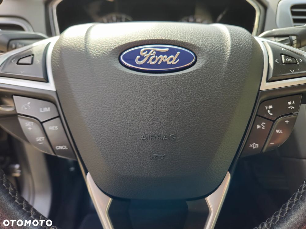 Ford Mondeo 2.0 TDCi Titanium PowerShift - 29