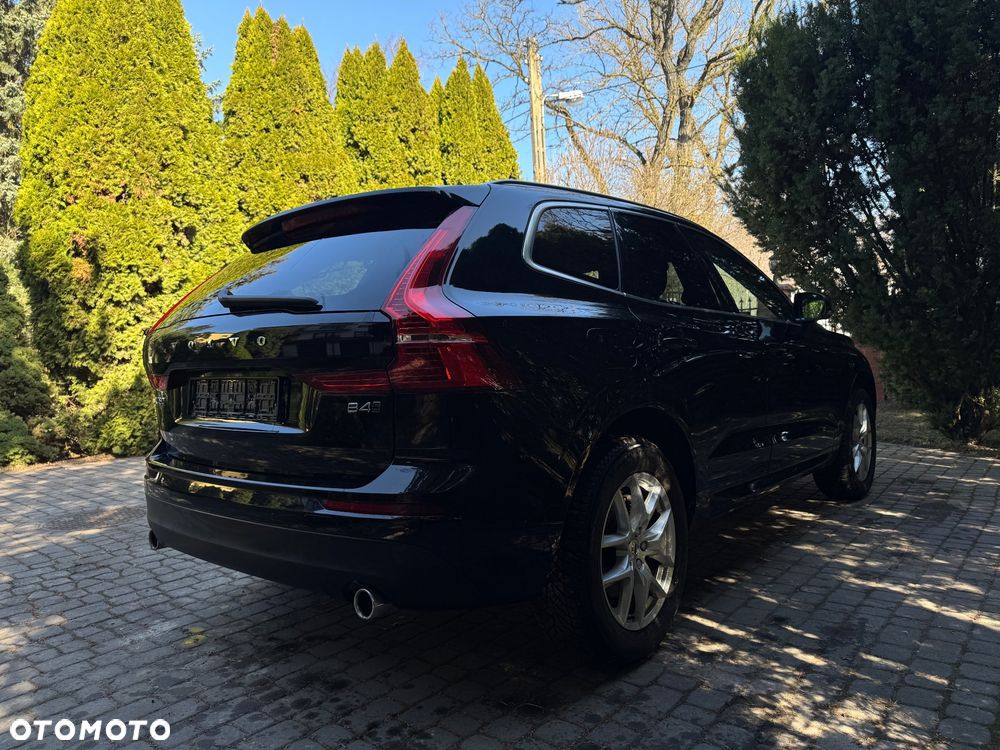 Volvo XC 60 D4 AWD Momentum - 5