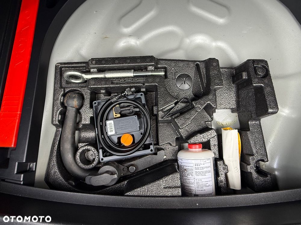 Volvo V40 T2 Drive-E Momentum - 19