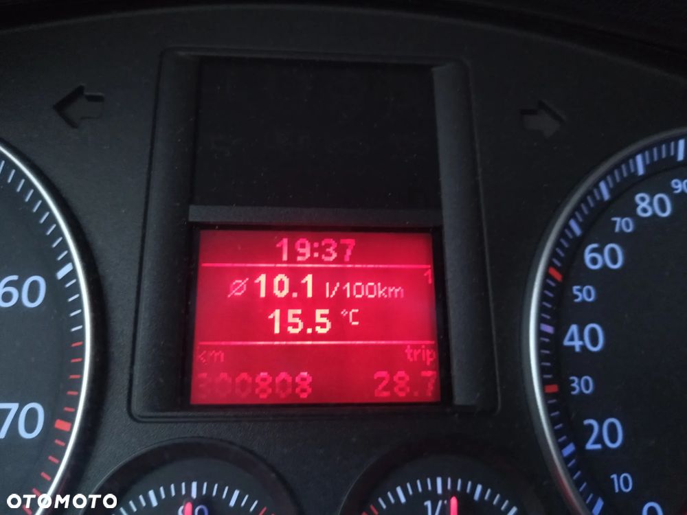 Volkswagen Golf 1.6 FSI Comfortline - 15
