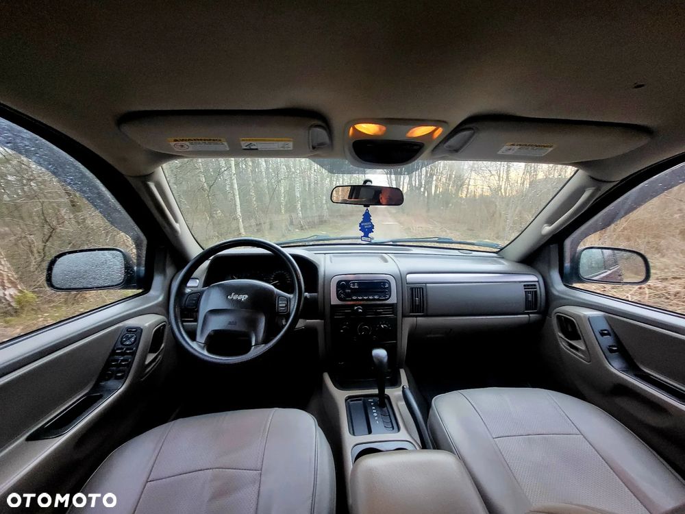 Jeep Grand Cherokee - 10