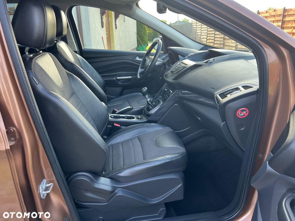 Ford Kuga - 8