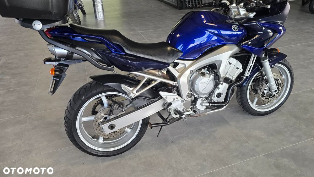Yamaha FZ6 - 21