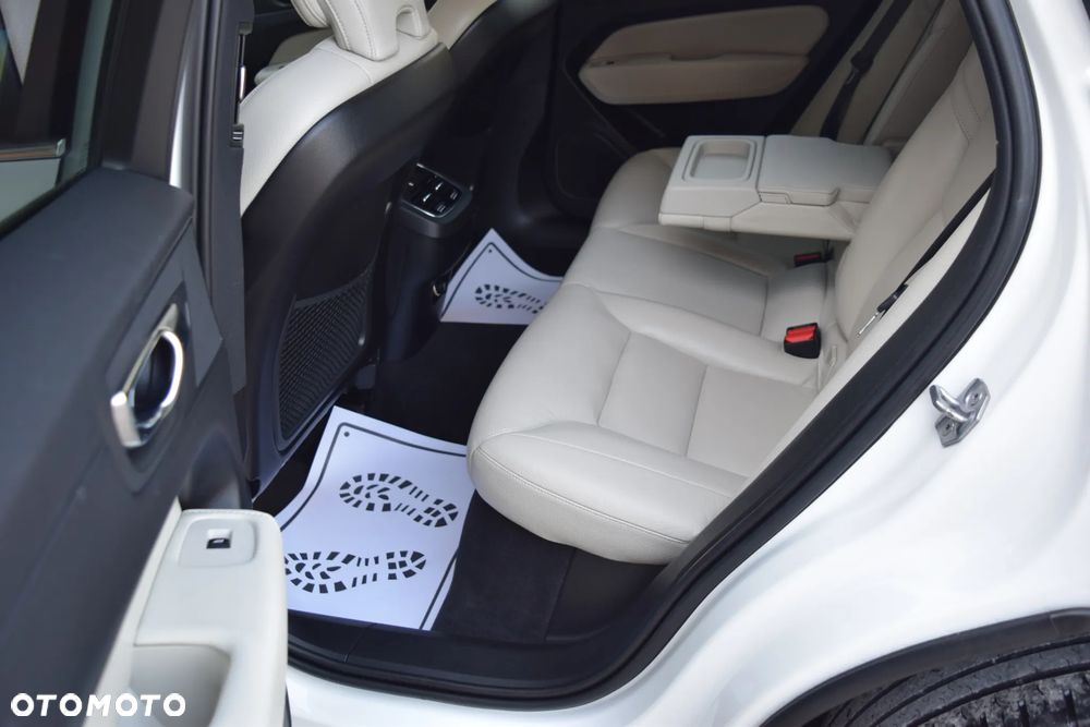 Volvo XC 60 D4 Geartronic Momentum Pro - 35