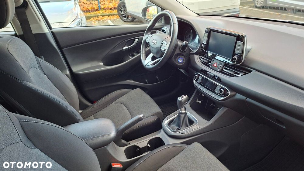 Hyundai i30 1.5 DPI Smart - 11