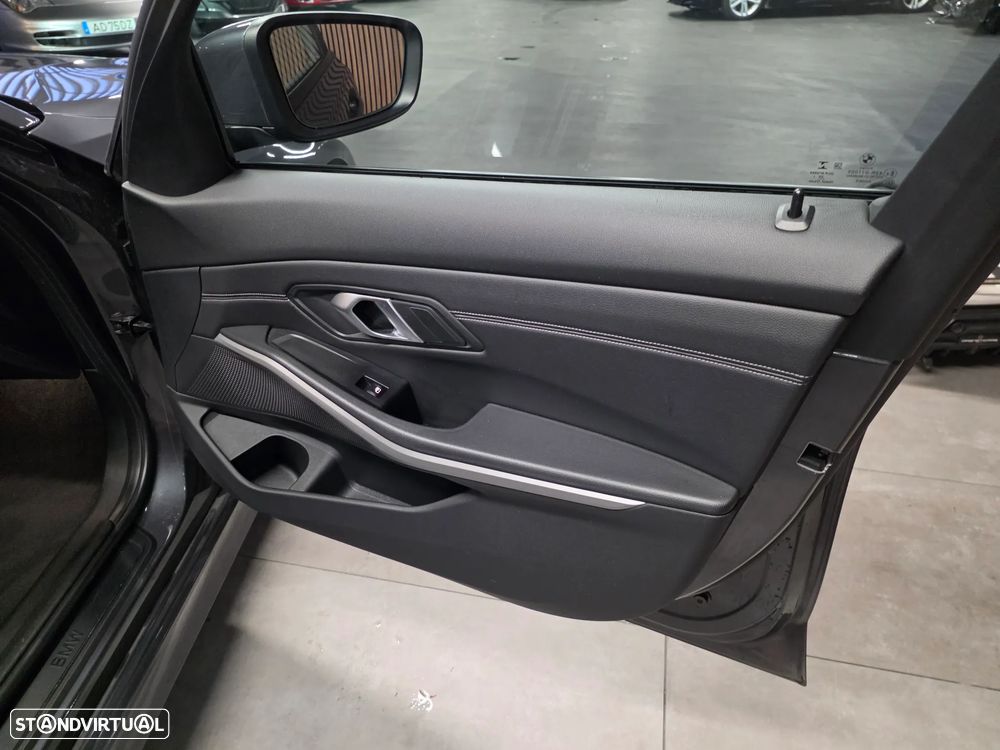 BMW 320 e Line Sport Auto - 19