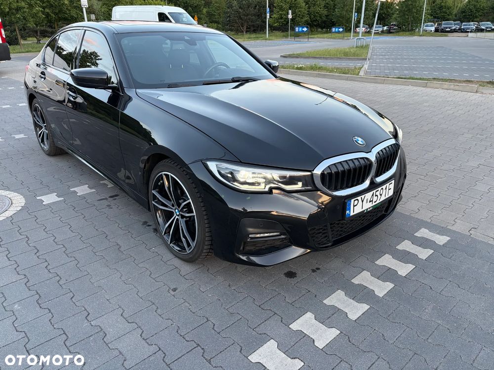 BMW Seria 3 330e M Sport - 14