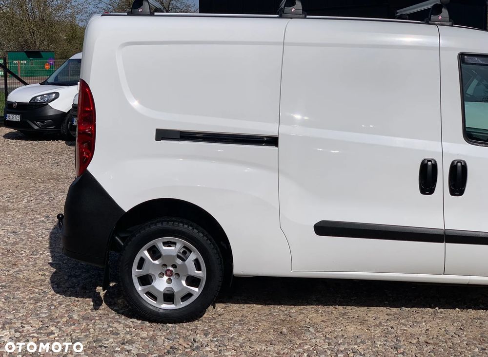 Fiat PROFESSIONAL DOBLO L2 Long VAN MAXI WZMOCNIONY Ładowność 961kg, Homologacja cięż. VAT-1, HAK 1300kg wpinany, BAGAŻNIK, Alarm, Czujniki parkowania, Halogeny, Podgrzewane fotele, Koła 16' MOCNY NAPĘD 1.6 MultiJet, 105KM Emisja spalin Euro-6, Skrzynia biegów 6cio stopniowa! Oryginalna zabudowa paki, - 19