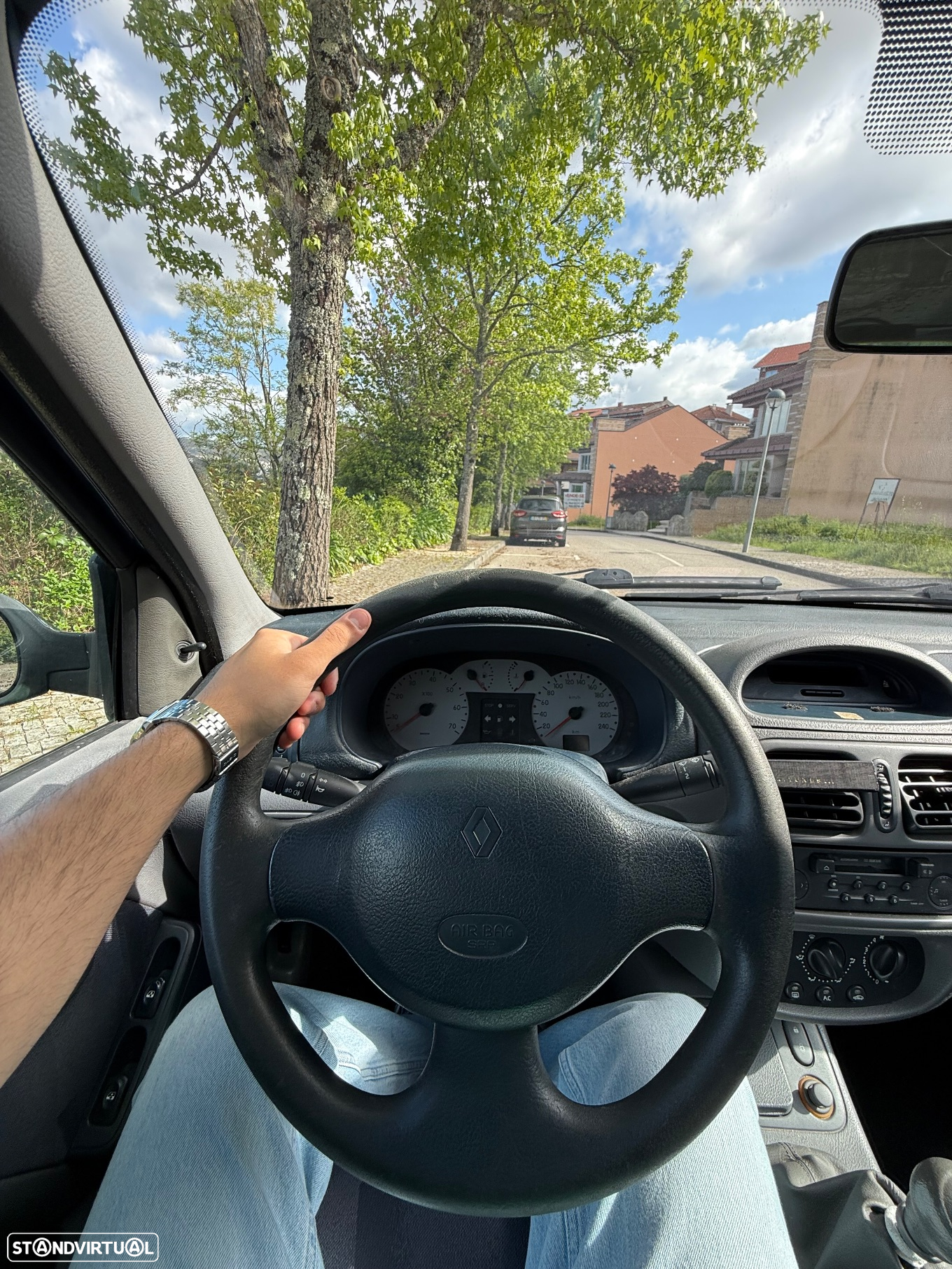 Renault Clio 1.4 16V Initiale - 13