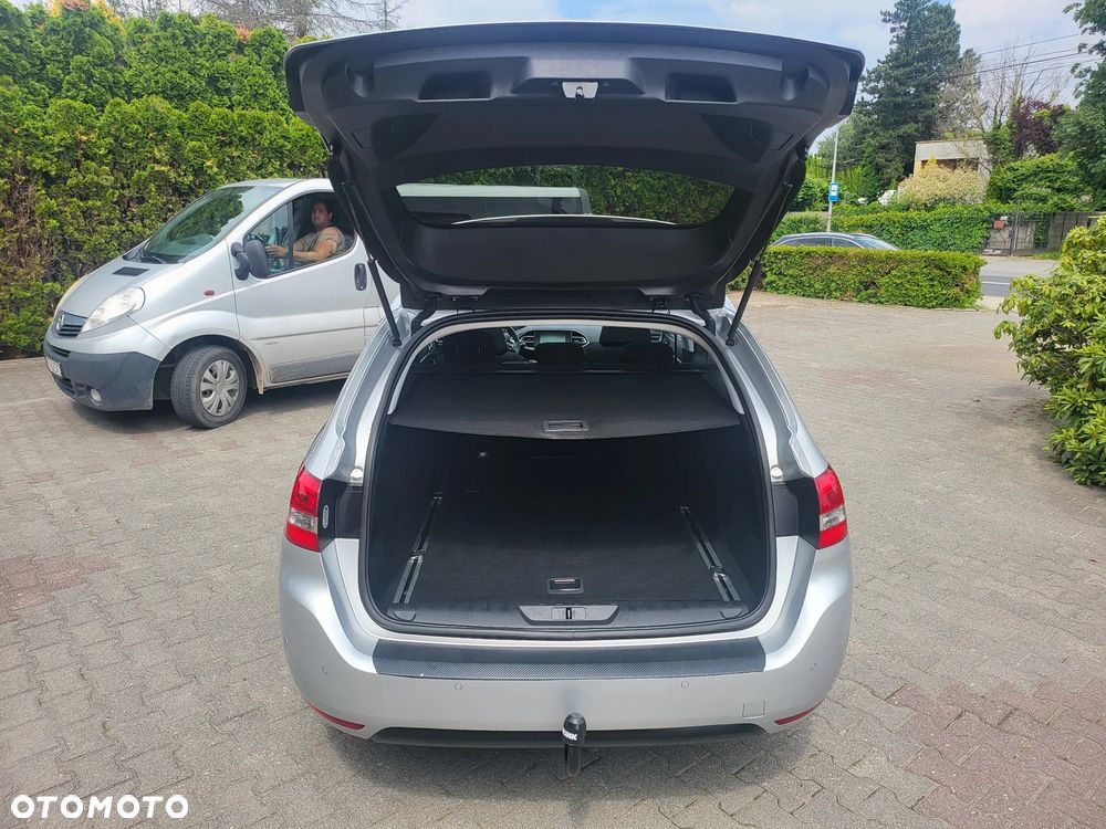 Peugeot 308 BlueHDi 120 EAT6 Stop & Start Allure - 9