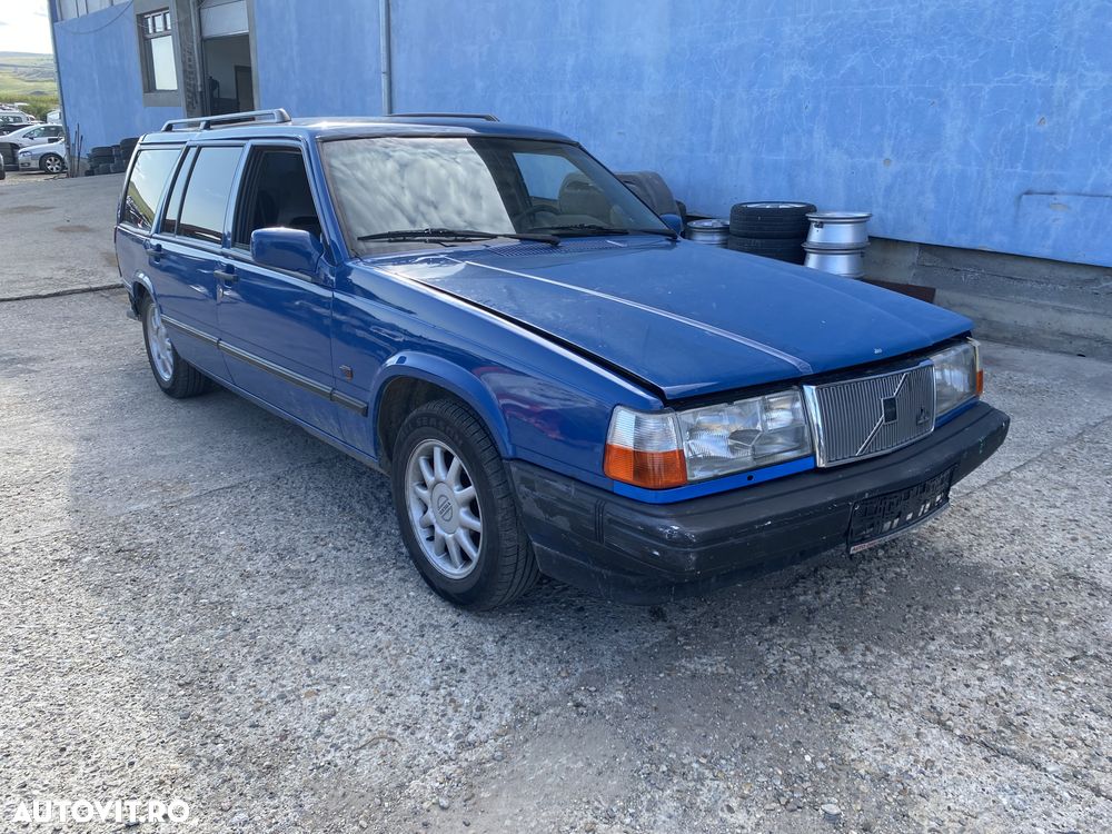 Dezmembrez piese Volvo 940  945 estate - 1