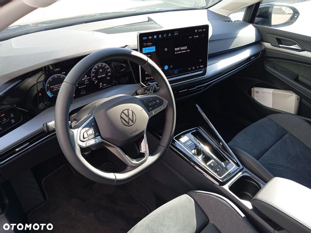 Volkswagen Golf - 12