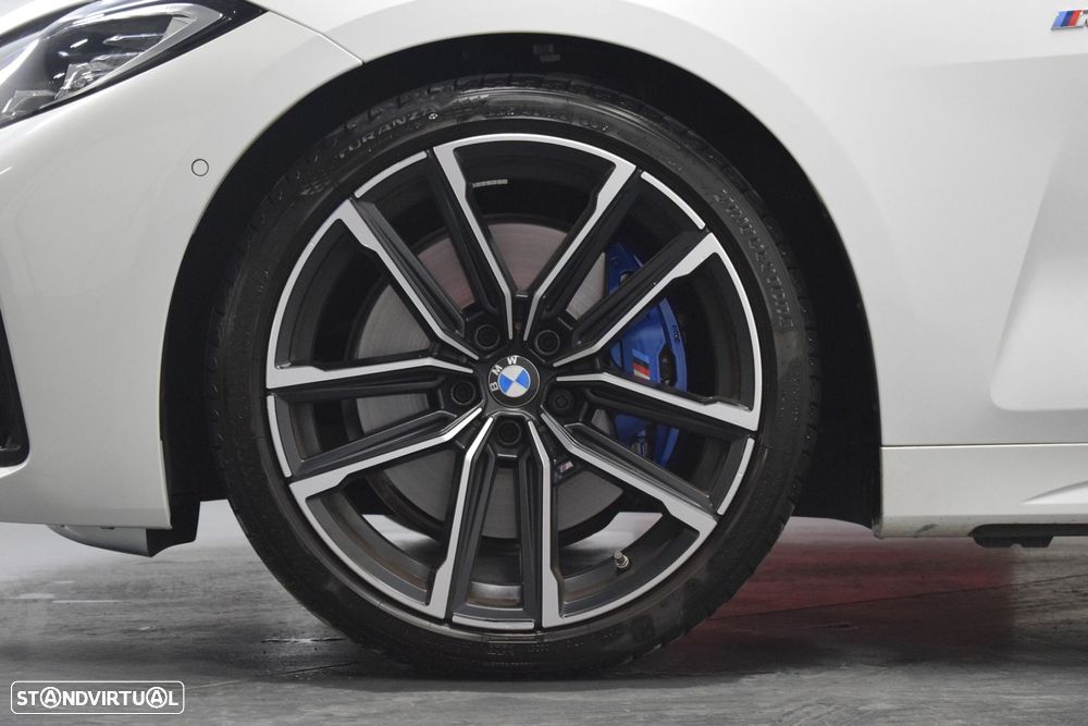 BMW 420 i Pack Desportivo M Auto - 25