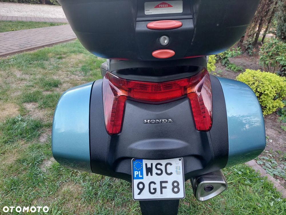 Honda Deauville - 16