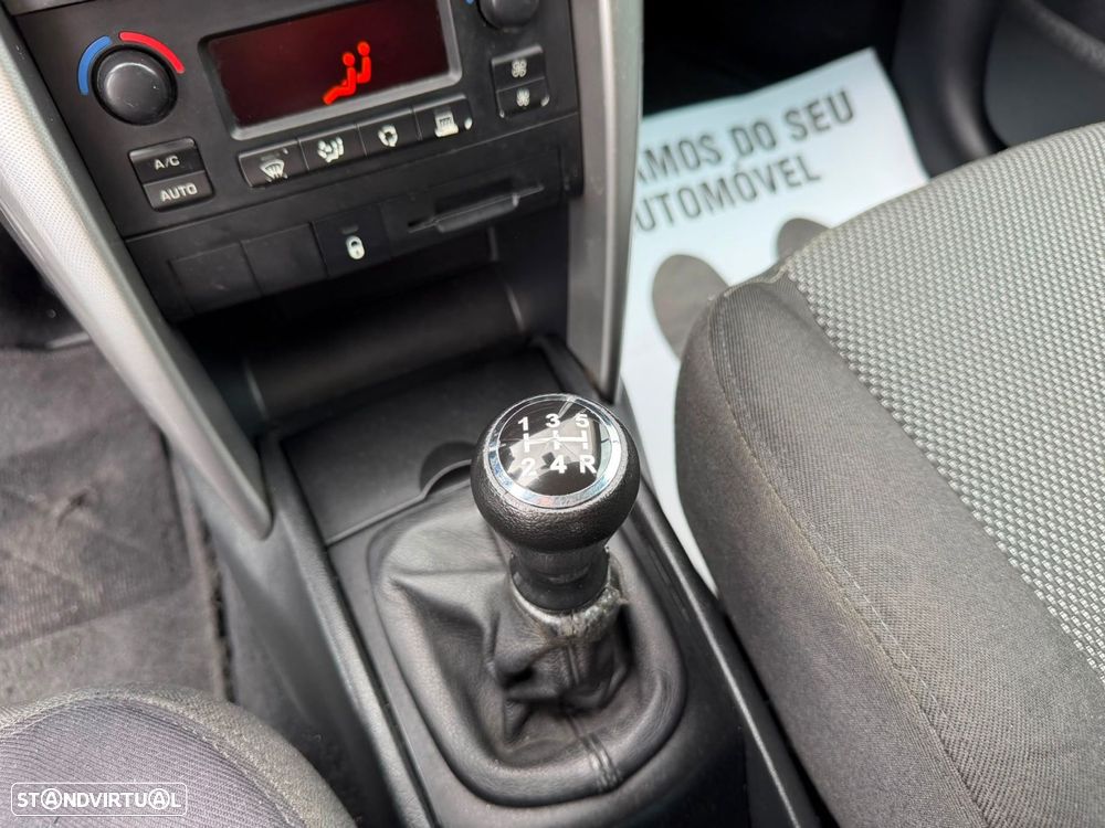 Peugeot 207 1.6 HDi Sport - 28
