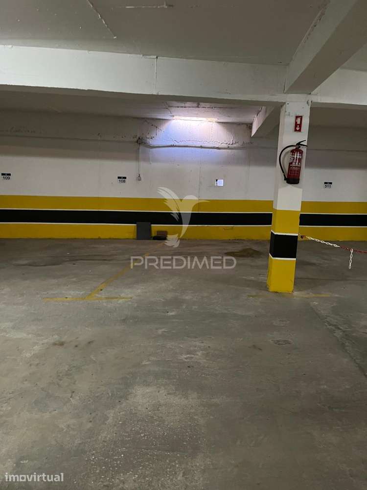 Apartamento com piscina e lugar de garagem na praia da rocha - Grande imagem: 5/8
