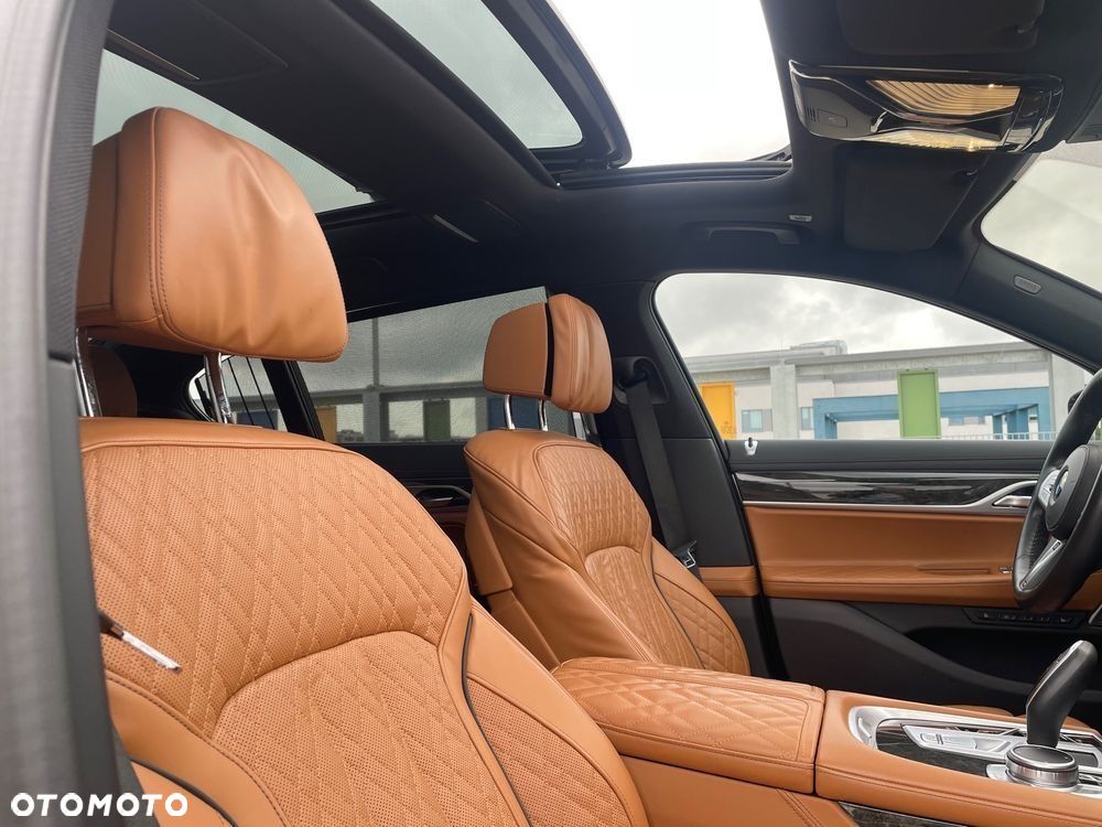 BMW Seria 7 750Li xDrive sport - 18
