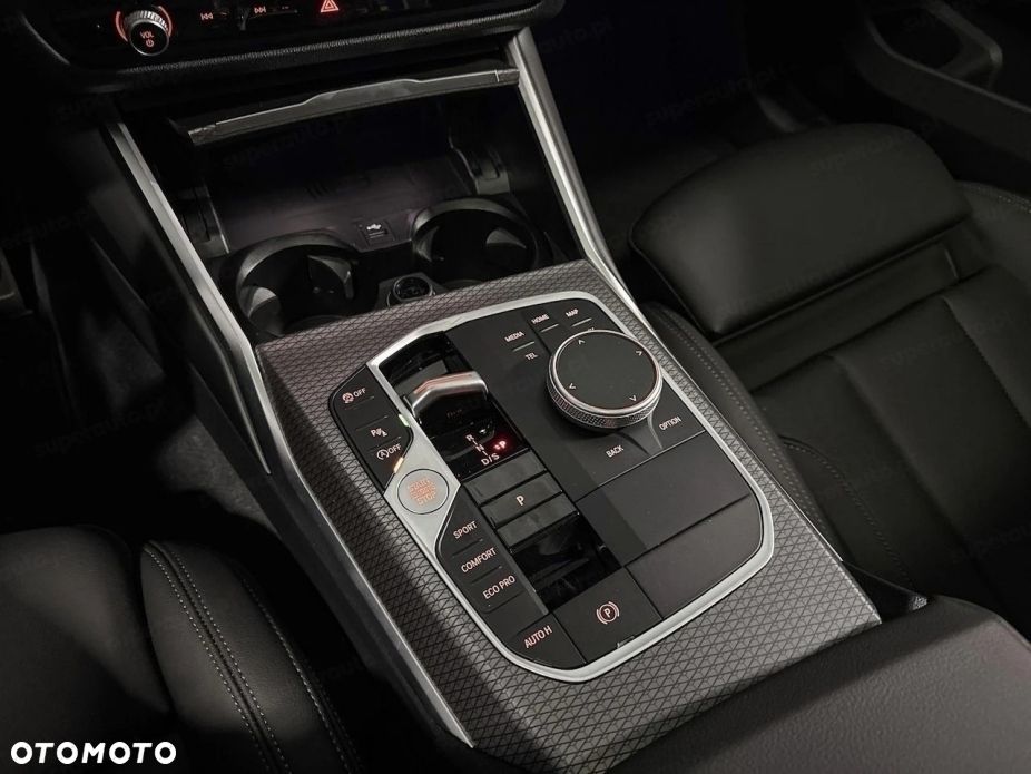 BMW Seria 3 320i xDrive M Sport sport - 14