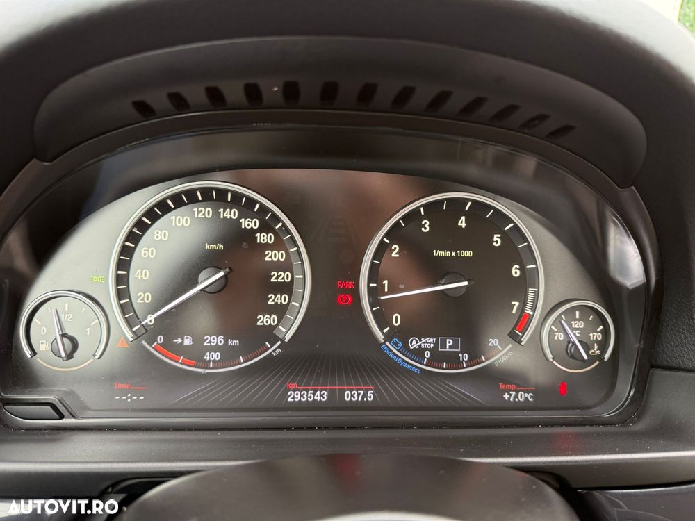 BMW Seria 5 520i Aut. - 13