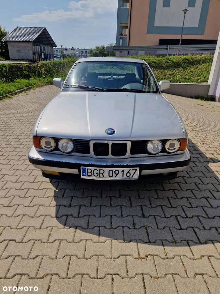 BMW Seria 5 525tds - 1