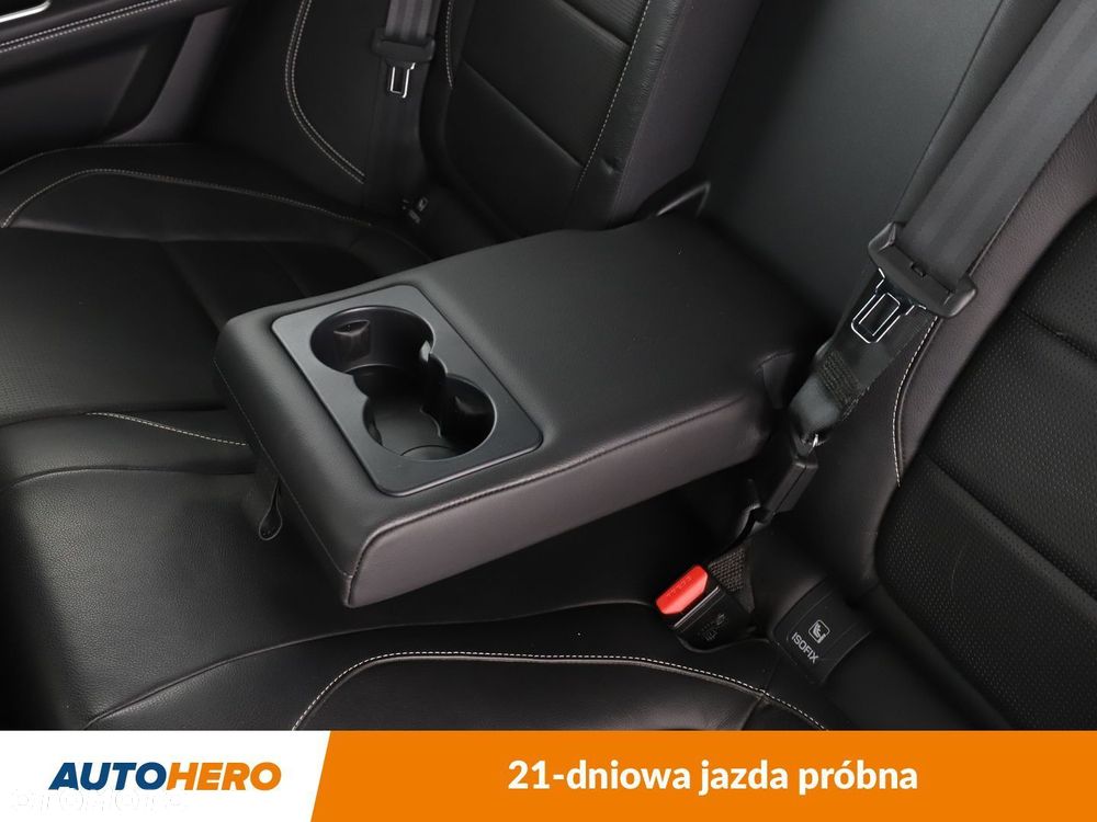 Jaguar XF 2.0 i4D R-Sport - 40