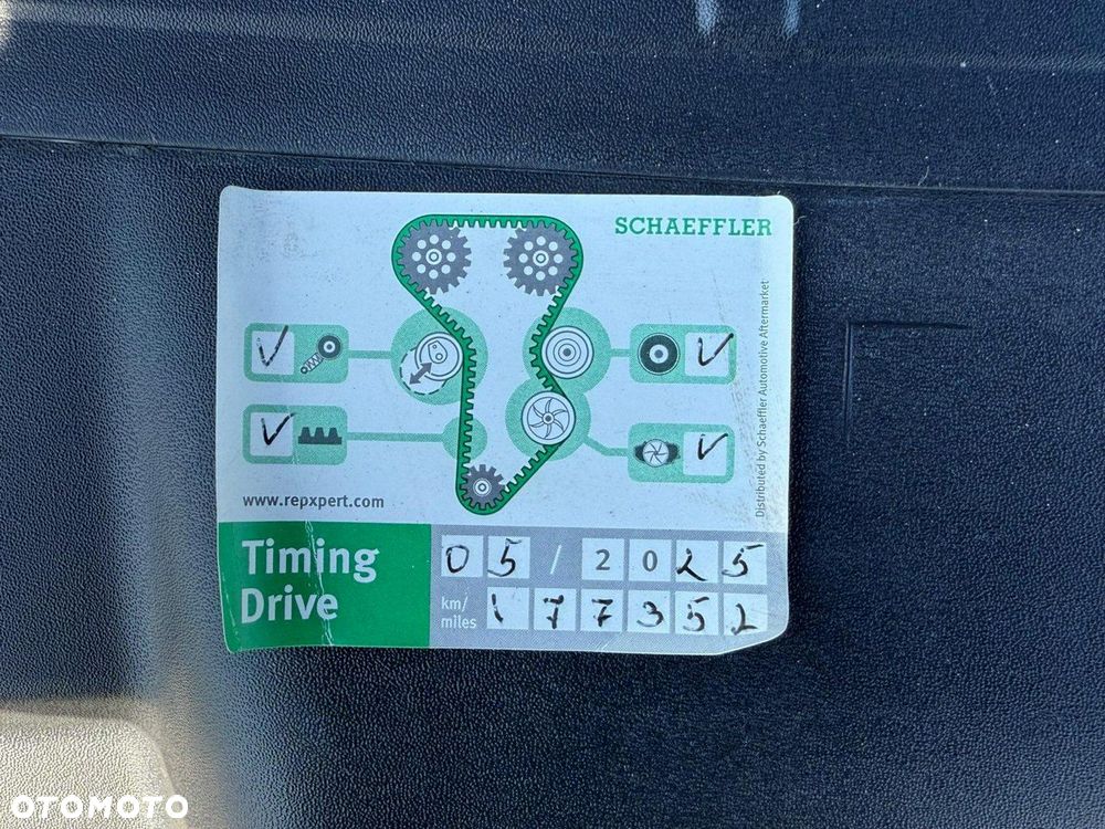 Audi A4 Limousine - 11