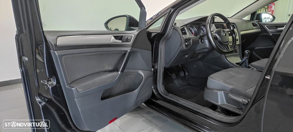 VW Golf Variant 1.6 TDi Sportline - 15