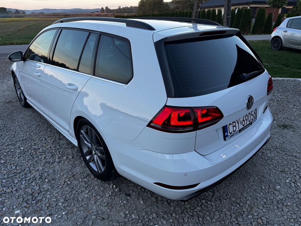 Volkswagen Golf - 4