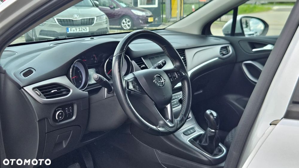 Opel Astra 1.4 T Enjoy - 13