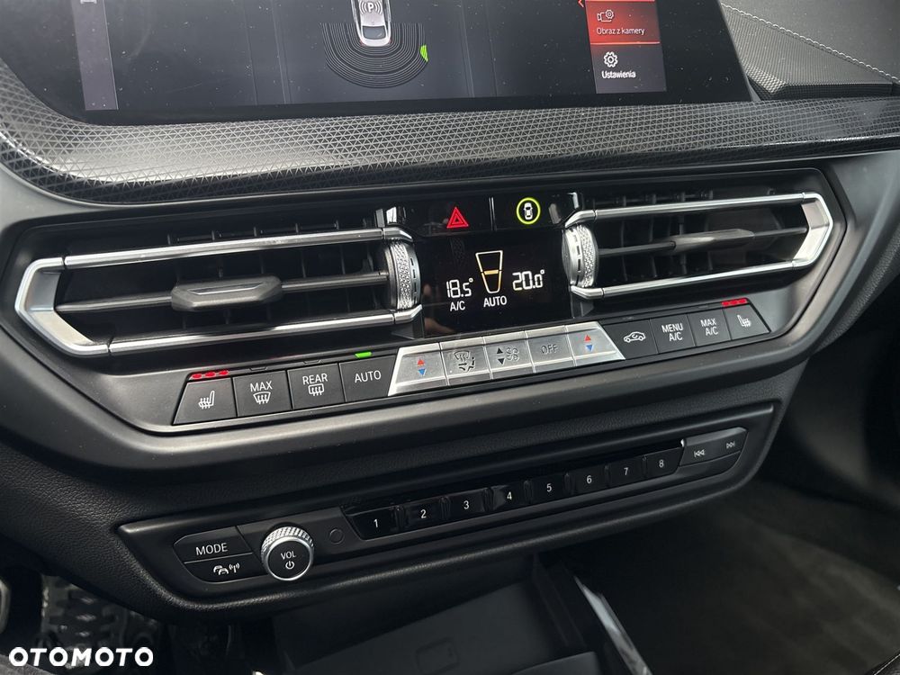 BMW Seria 2 220i - 13