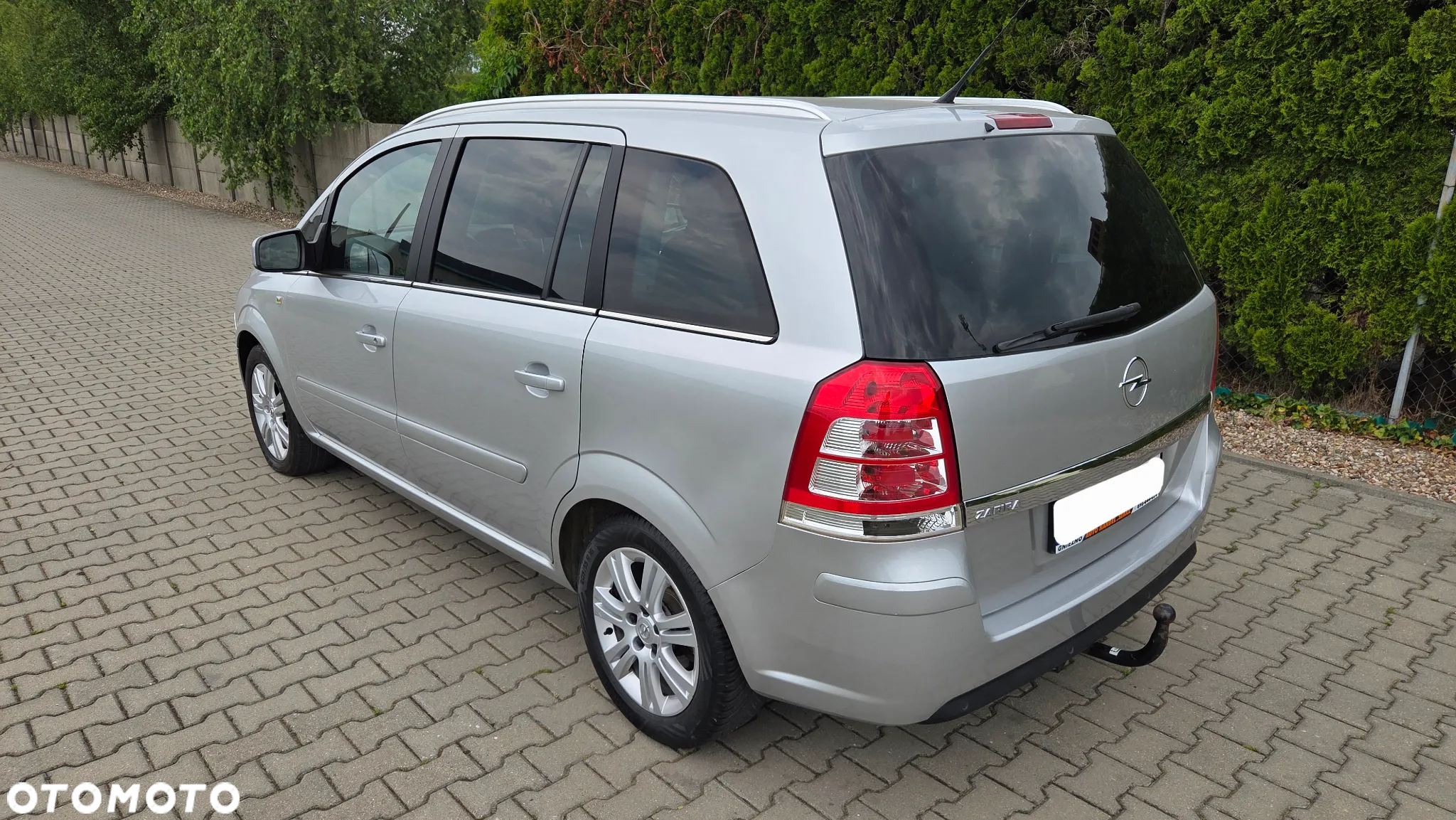 Opel Zafira 1.8 Cosmo - 4