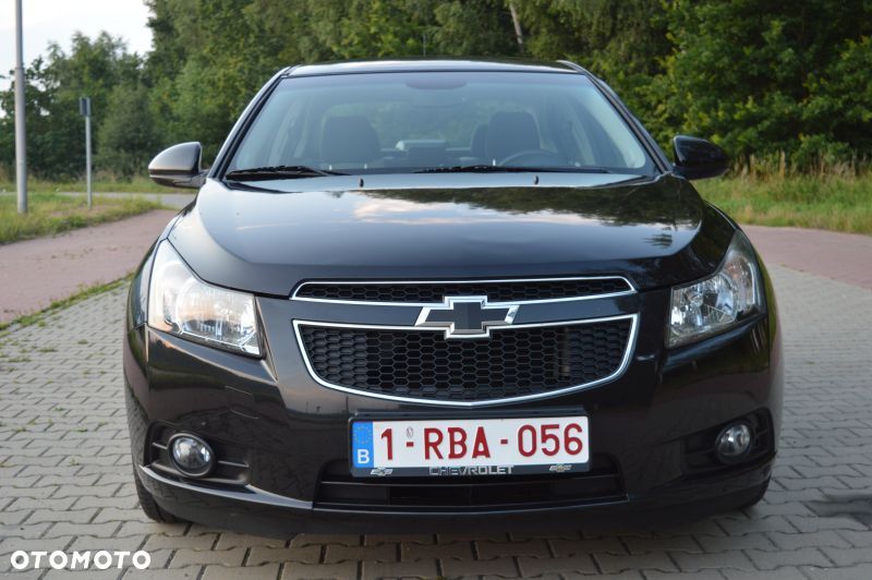 Chevrolet Cruze - 12