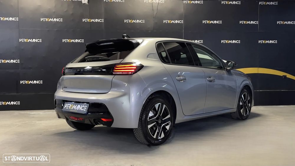 Peugeot 208 1.2 PureTech Allure - 22