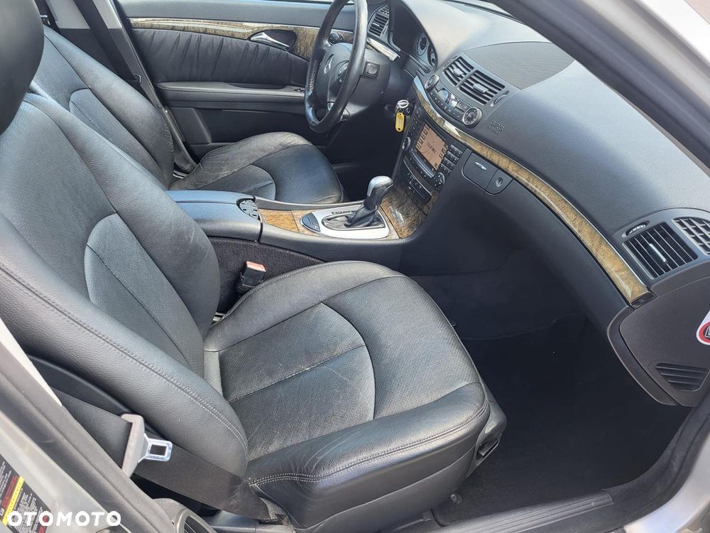 Mercedes-Benz Klasa E 320 CDI 4-Matic T Avantgarde - 16